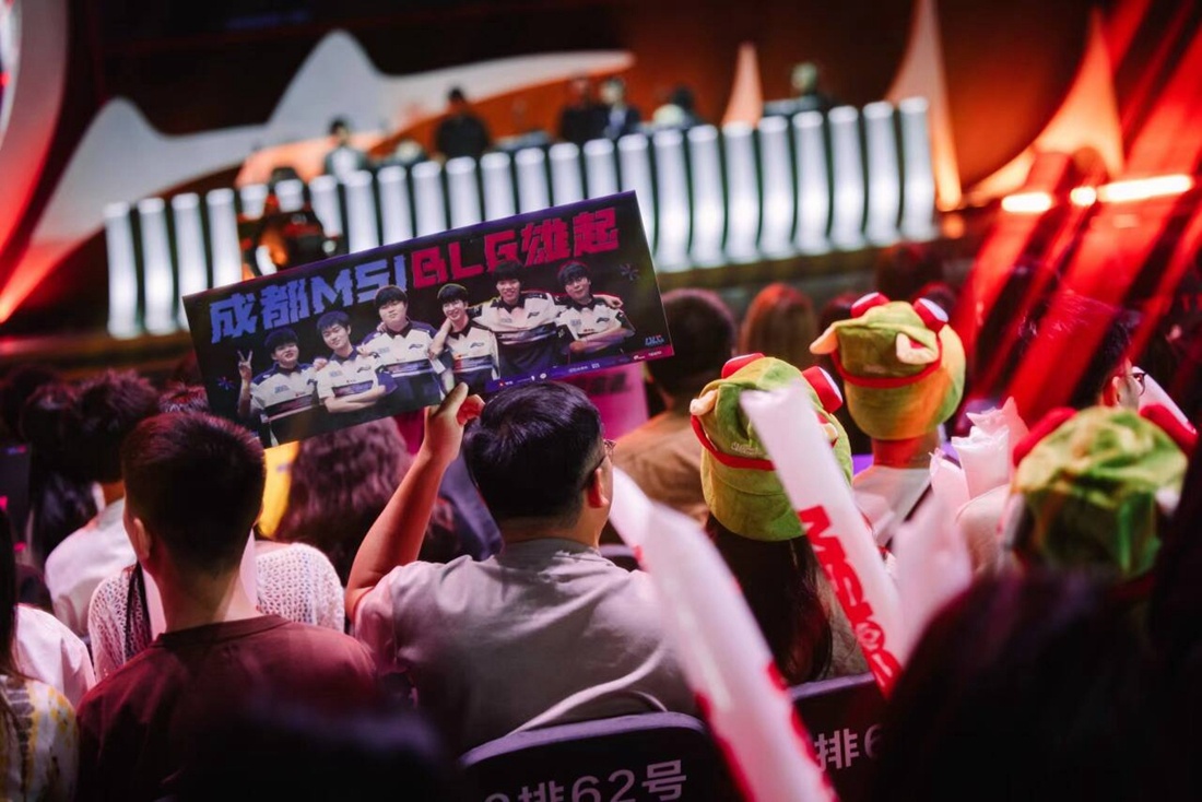 网友计算Able半月陪玩收入6万7，Cube一天收入5500