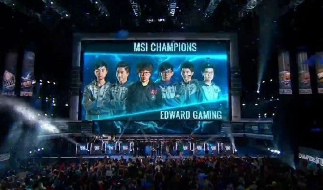 英雄联盟S12小组赛第七日总结：滔搏，寄！