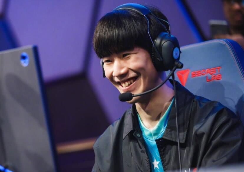 【LCS】TSM官推：下放辅助选手Shenyi至二队 上调Yursan为一队首发辅助