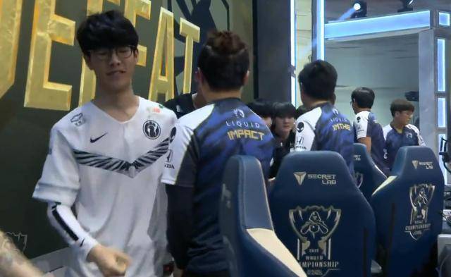 Weibo Gaming vs BLG赛前数据前瞻：BLG拥有最高的对线经济差